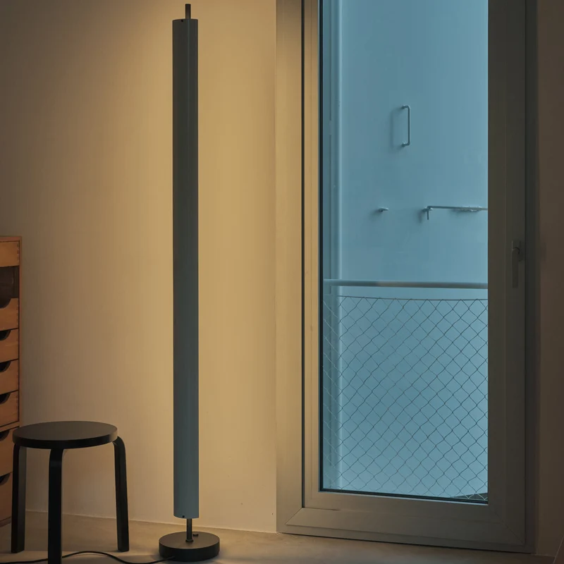 Santa & Cole Lamina 165 Floor Lamp