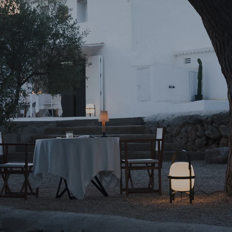 Santa & Cole Cesta Exterior Outdoor Table Lamp