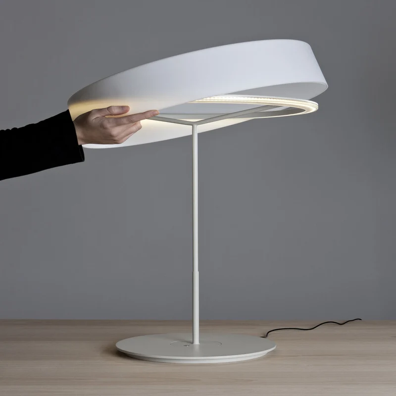 Santa & Cole Sin L Table Lamp