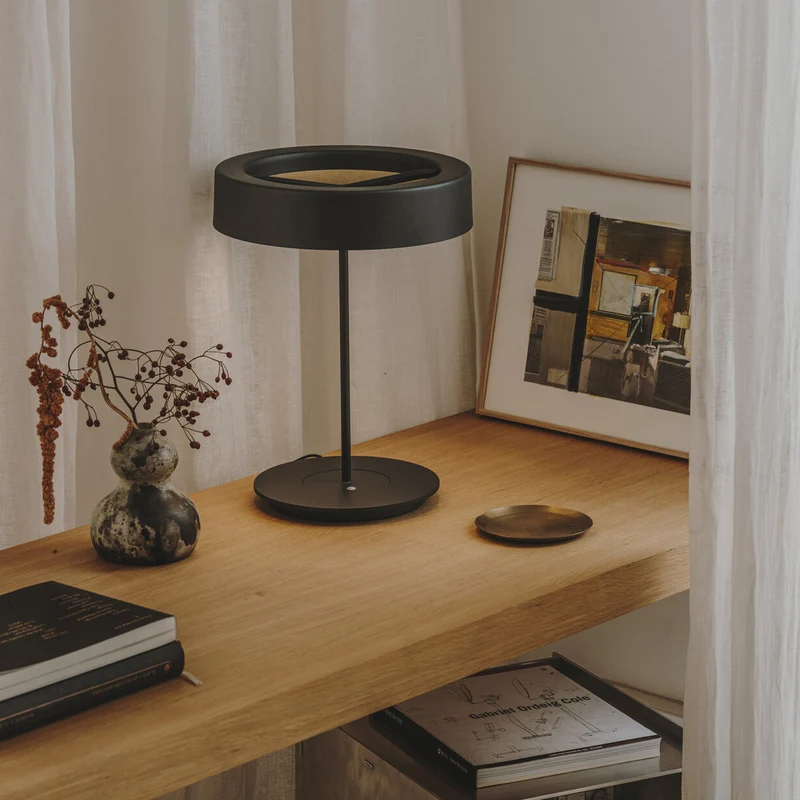 Santa & Cole Sin L Table Lamp