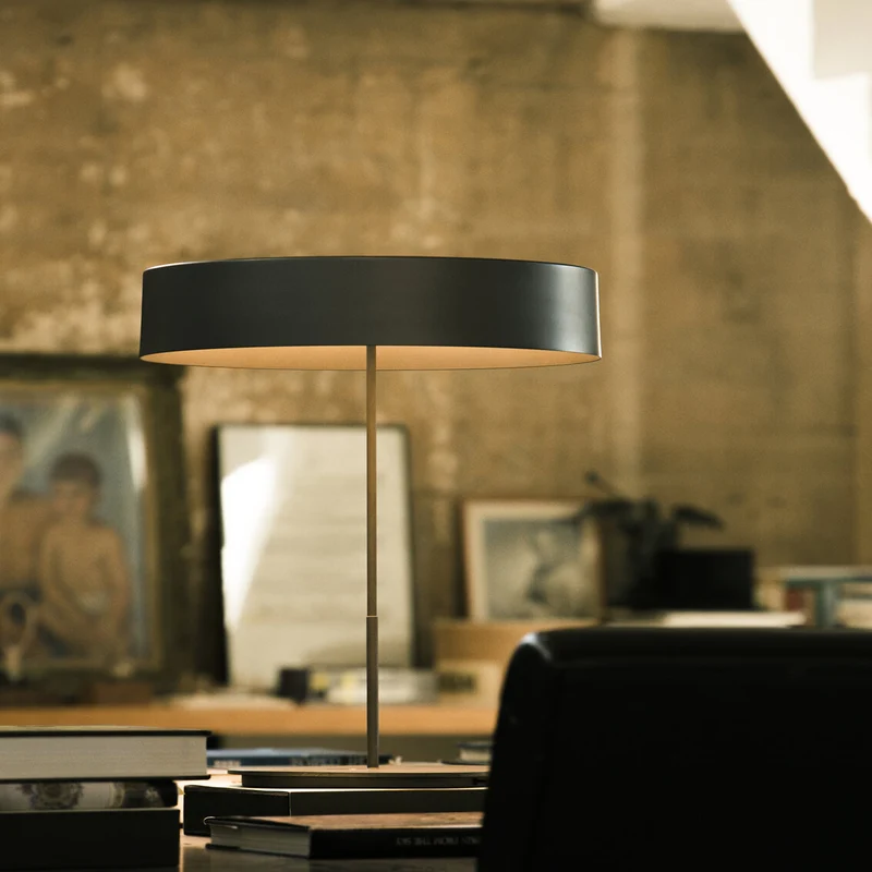 Santa & Cole Sin L Table Lamp