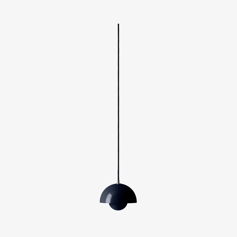 &Tradition Flowerpot VP10 Chandelier