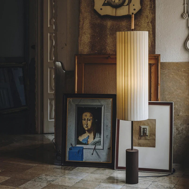 Santa & Cole Dórica Floor Lamp