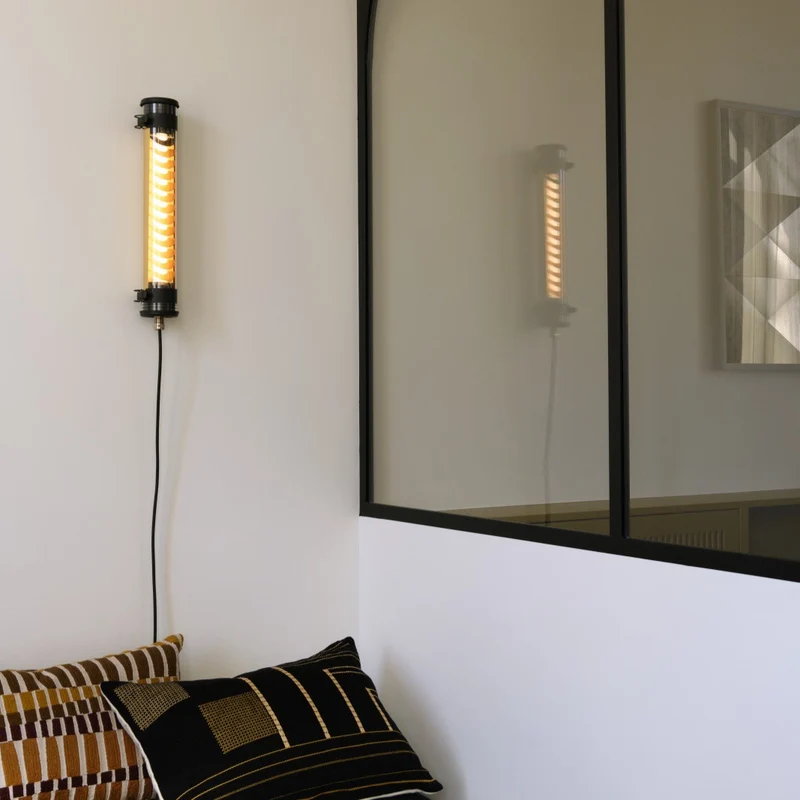 Sammode Elgar Push Plug-in Wall Lamp