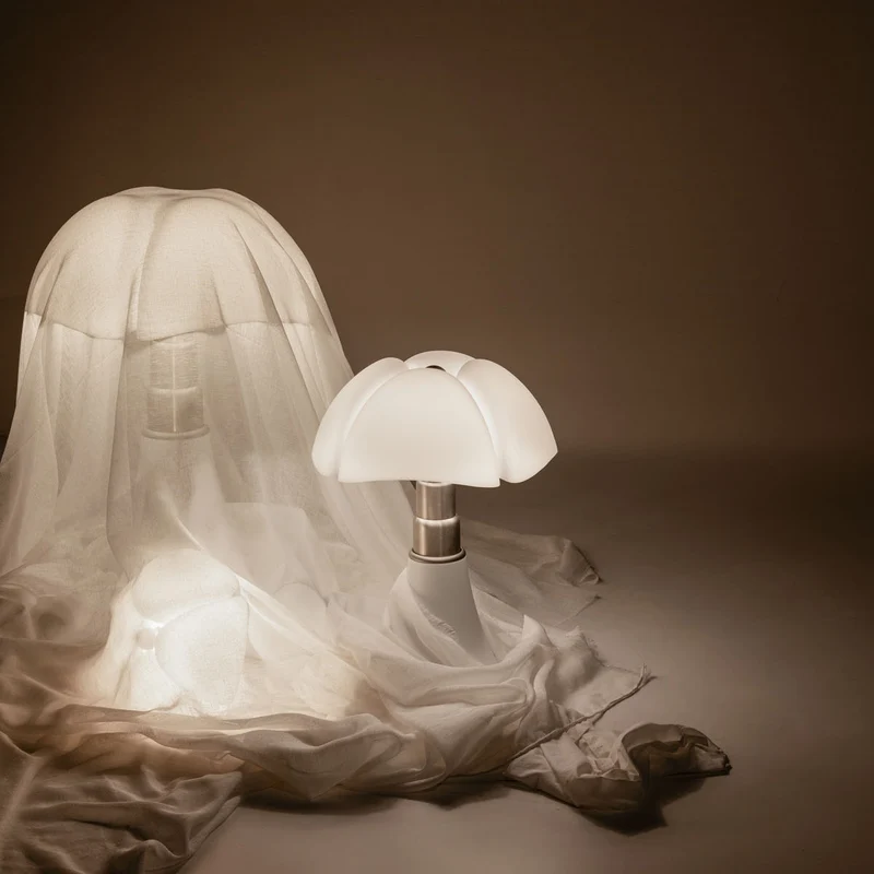 Martinelli Luce Pipistrello 620 LED Table Lamp