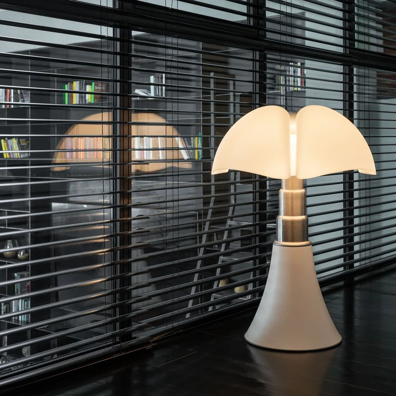 Martinelli Luce Pipistrello 620 LED Table Lamp
