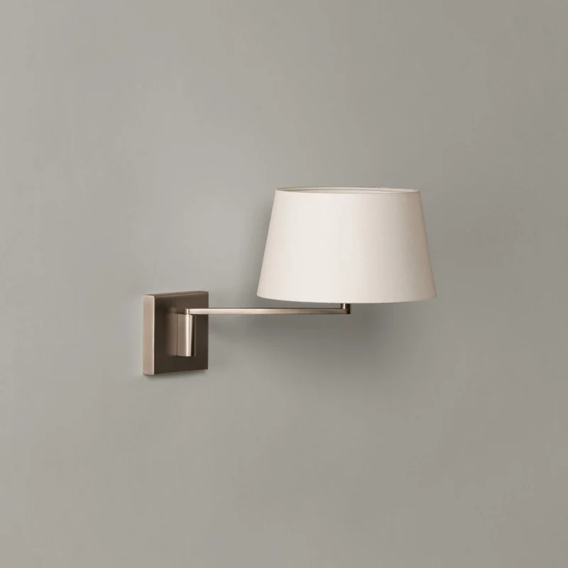 Santa & Cole Americana Wall Lamp