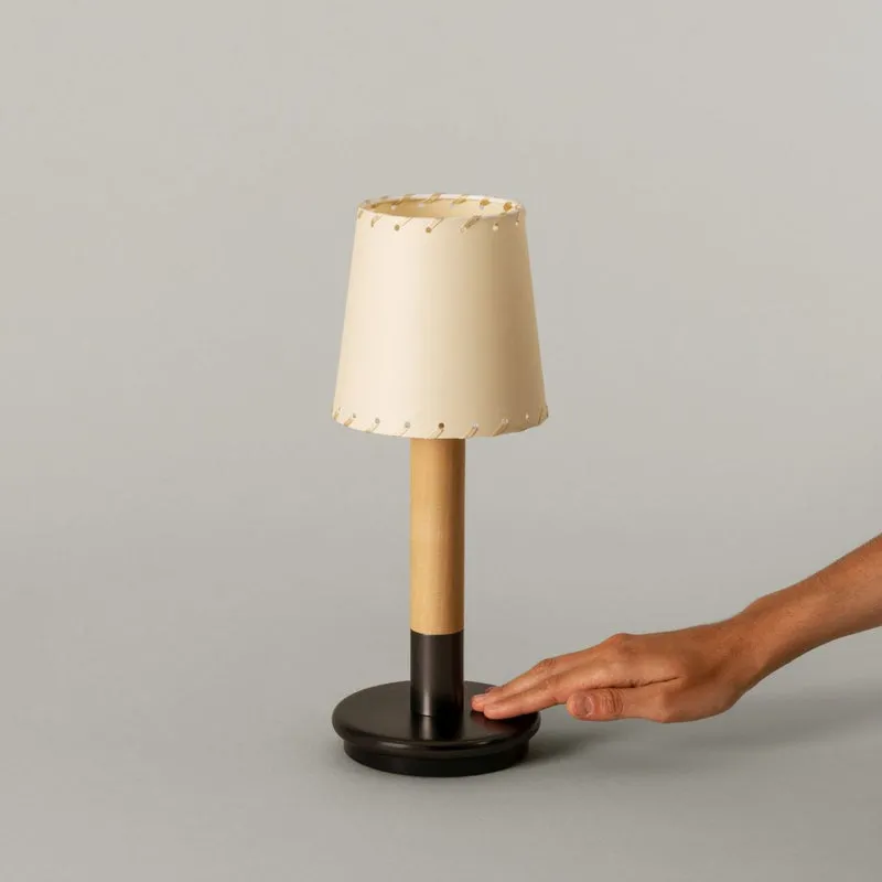 Santa & Cole Básica Mínima Batería Portable Lamp