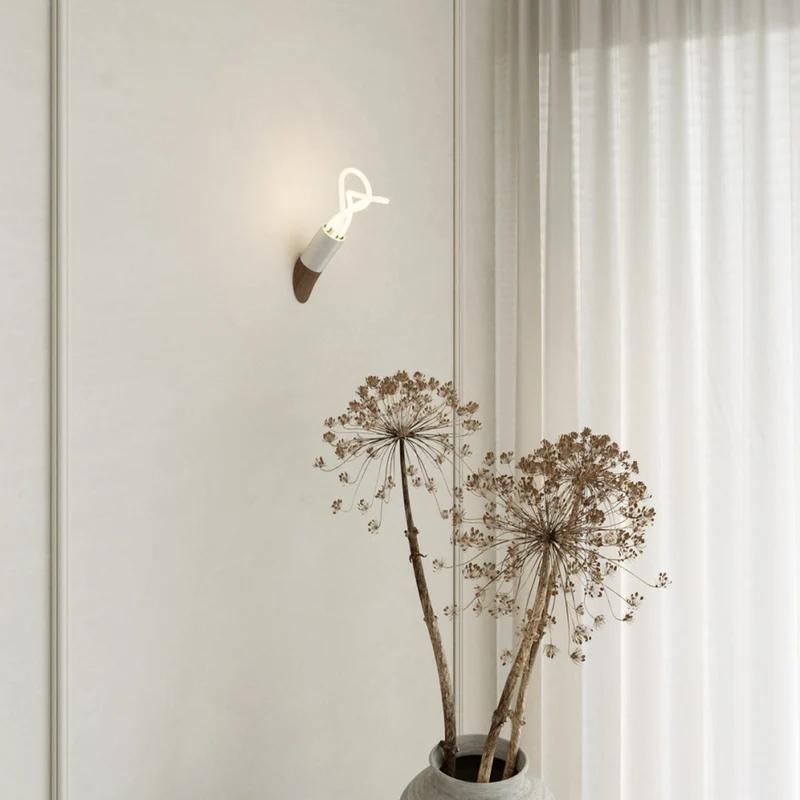 Plumen 001W Wall Lamp
