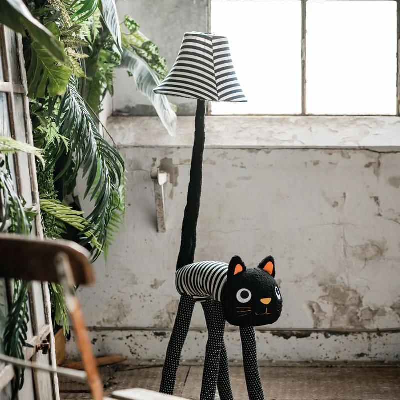 Happy Lamps Luna Floor Lamp