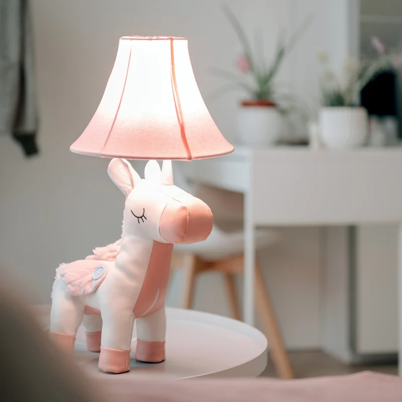 Happy Lamps Elsa Table Lamp