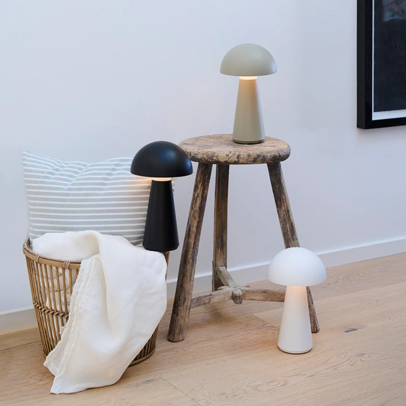 Sirius Sam Portable Lamp