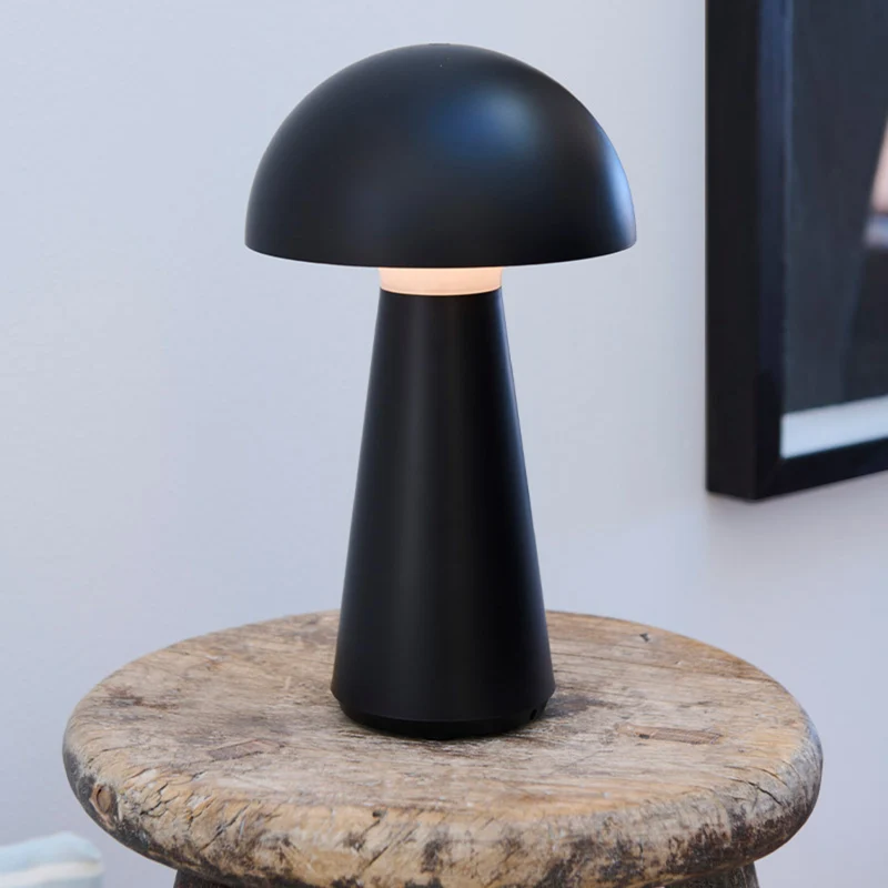 Sirius Sam Portable Lamp
