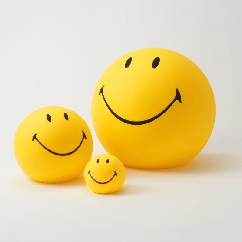 Mr Maria Smiley Bundle of Light Portable Lamp