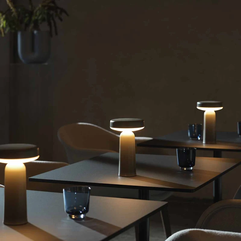 Muuto Ease Portable Lamp