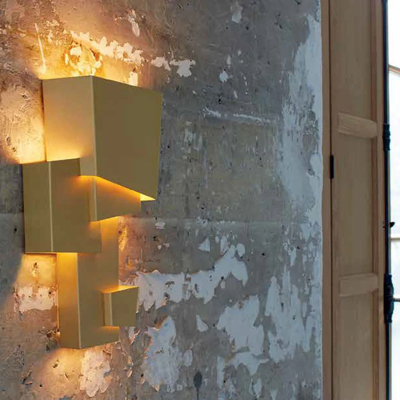 DCWéditions Map 1 Wall Lamp