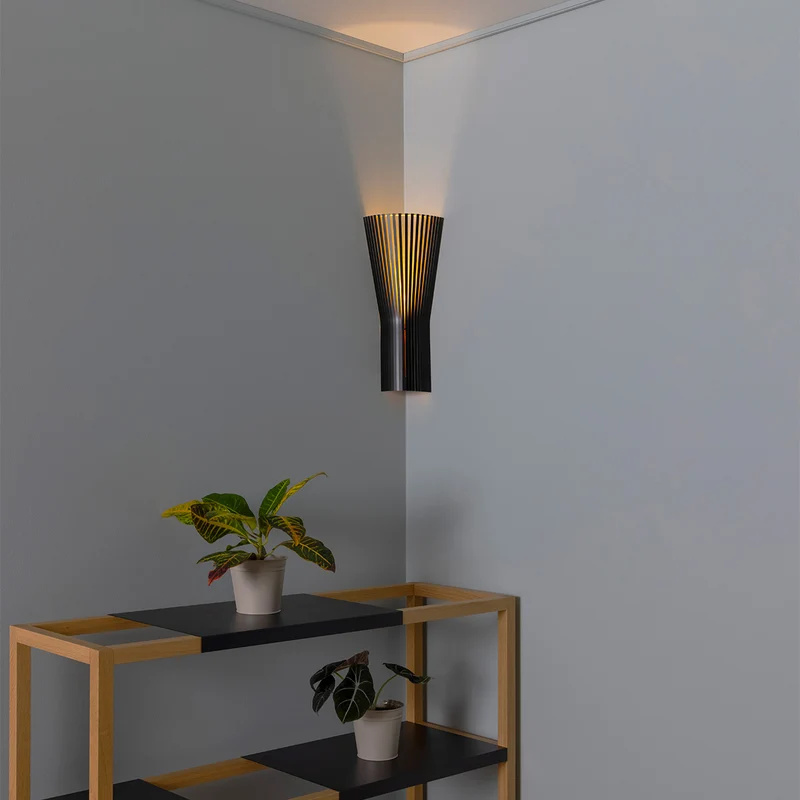 Secto Design Small 4237 Corner lamp