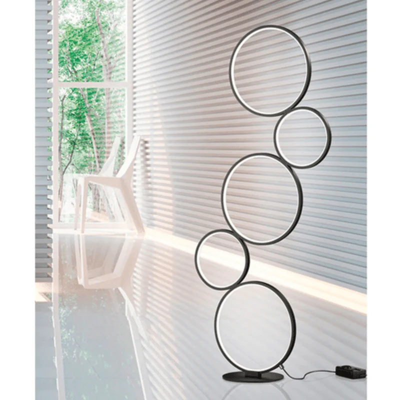 Lampadaire Led Noir