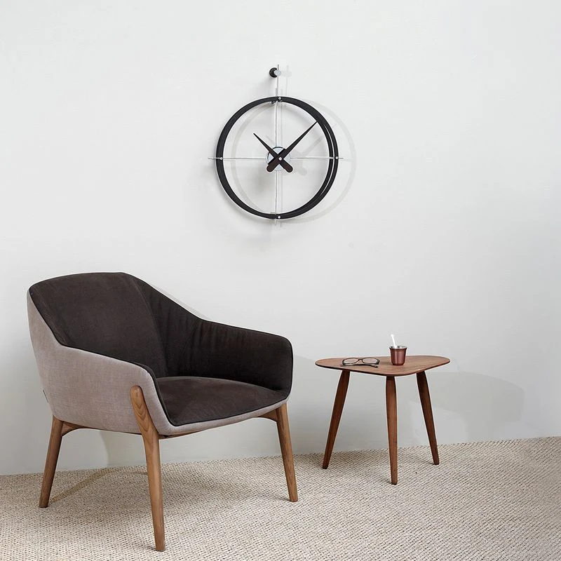 Nomon 2 Puntos Wall Clock