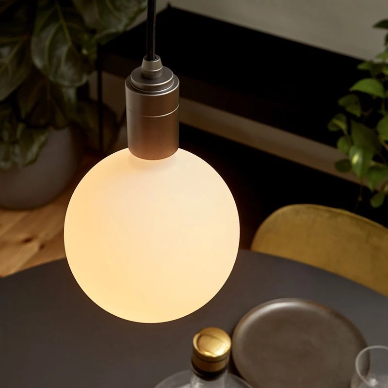 Tala Sphere IV E27 G150 Matte White - 680lm 2000K to 2800K - Dim to warm