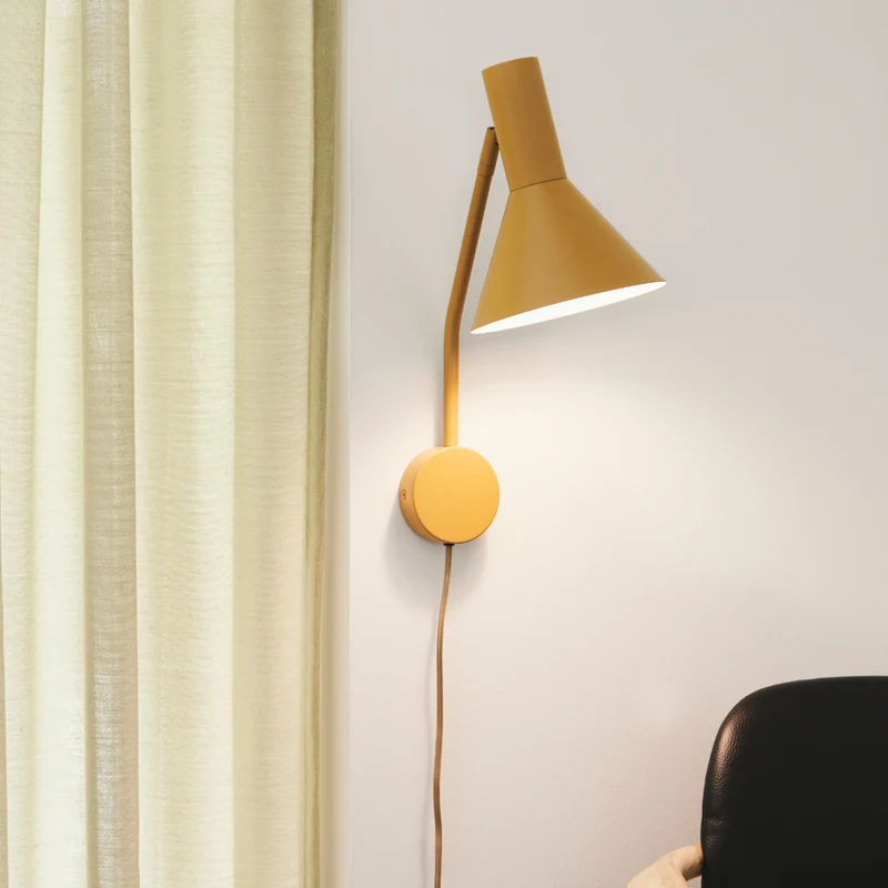Frandsen Lyss Wall Lamp