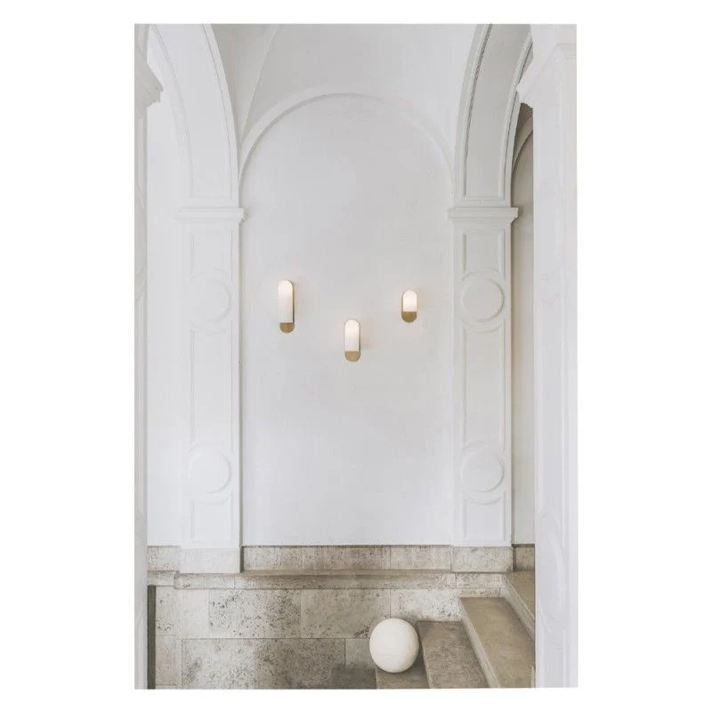 Schwung Odyssey Small Sconce Wall Lamp