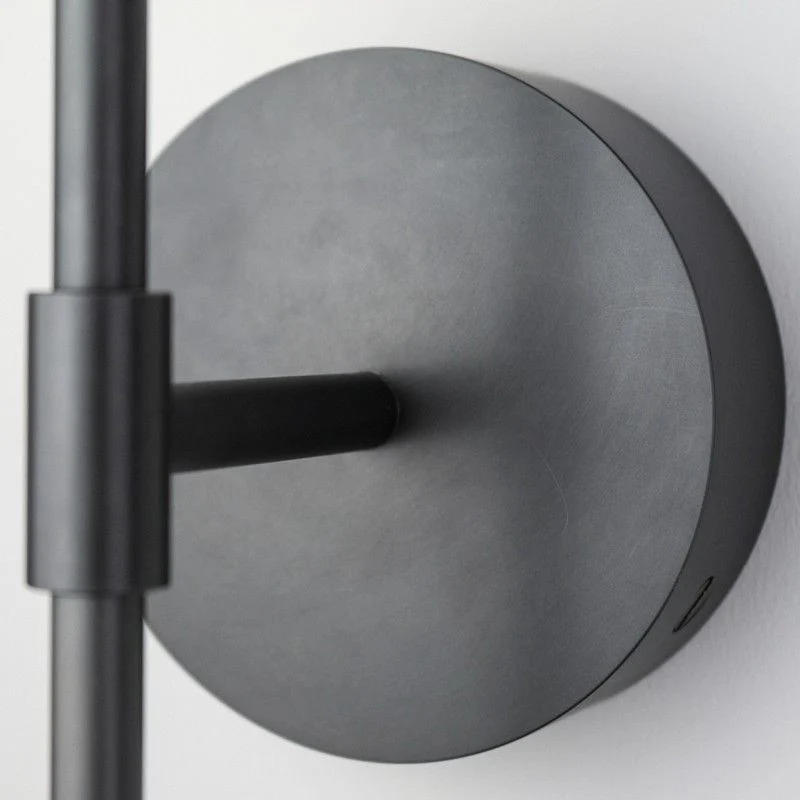 Schwung Dawn Single Wall Lamp