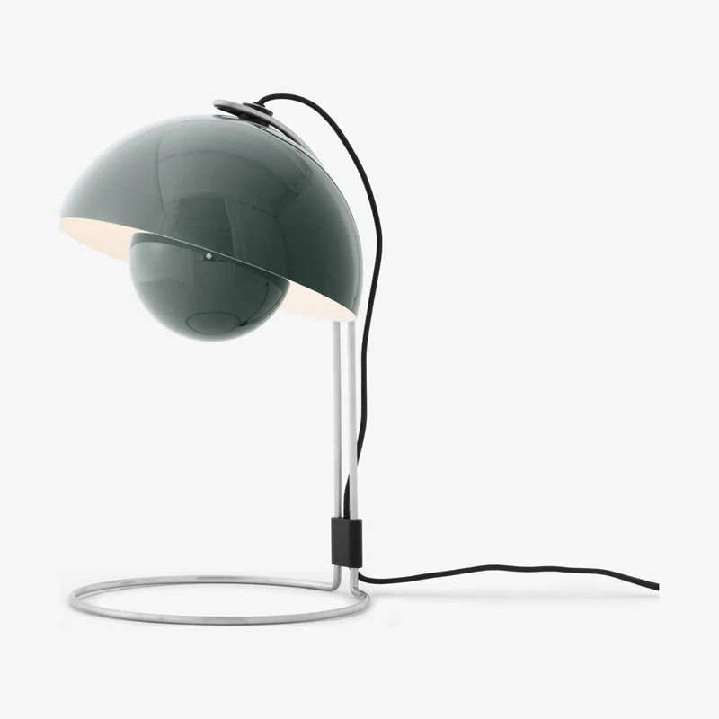 &Tradition Flowerpot VP4 Table Lamp