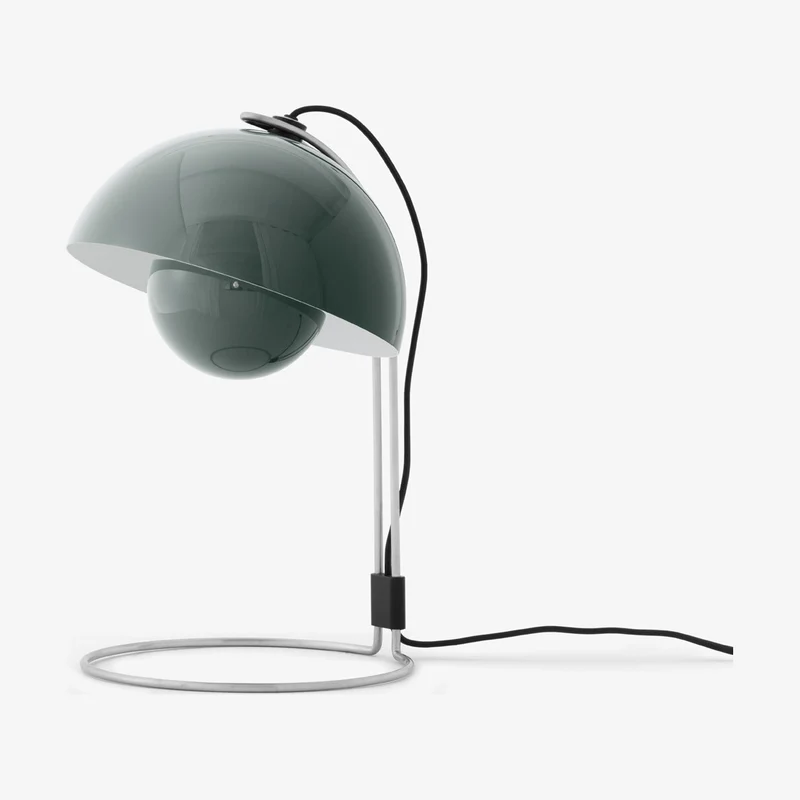 &Tradition Flowerpot VP4 Table Lamp