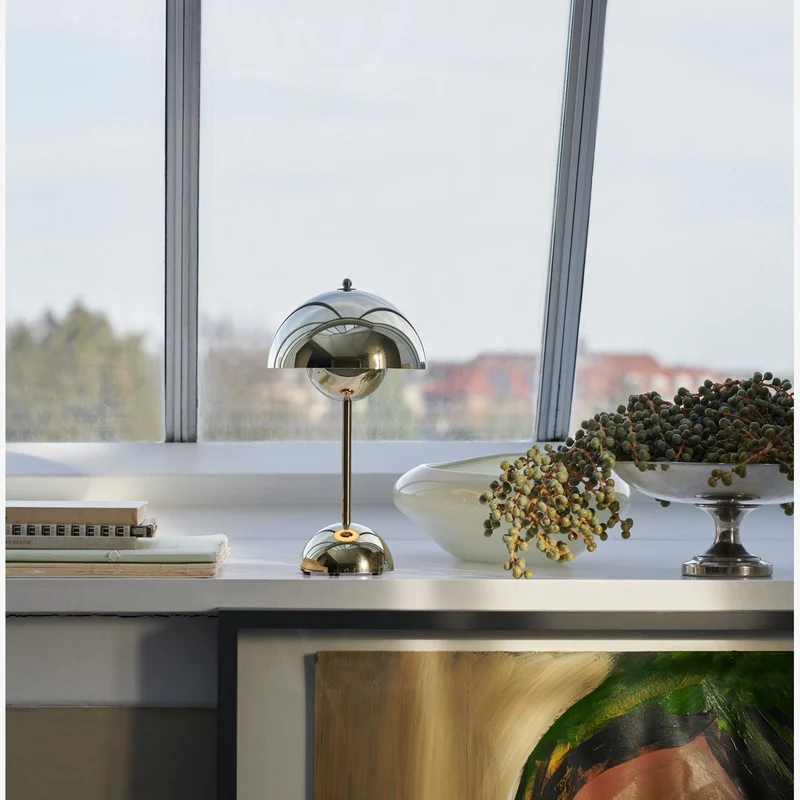 &Tradition Flowerpot VP9 Portable Lamp