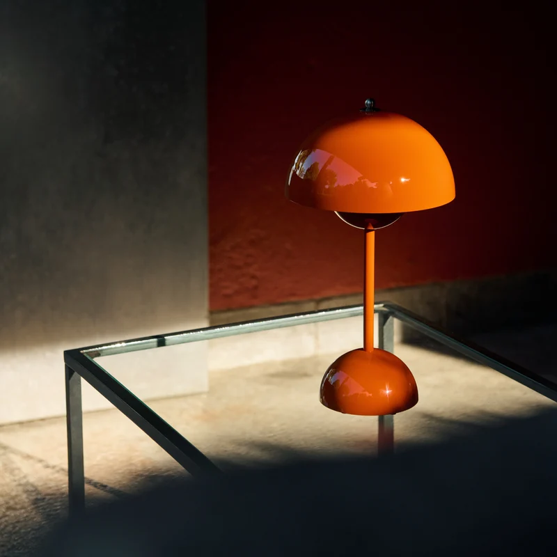 &Tradition Flowerpot VP9 Portable Lamp
