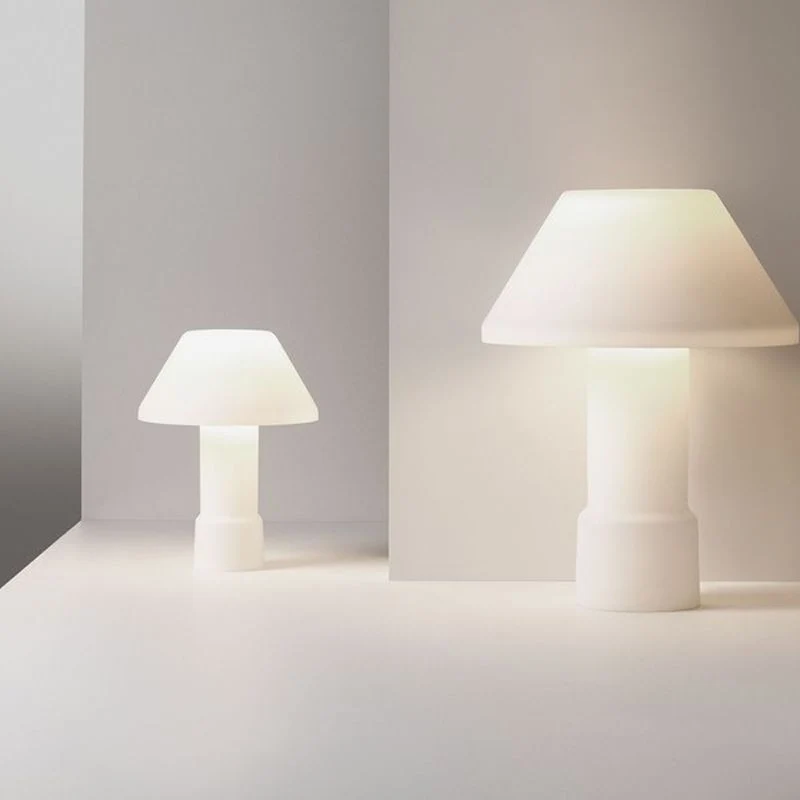 Wastberg W163 Lampyre Table Lamp