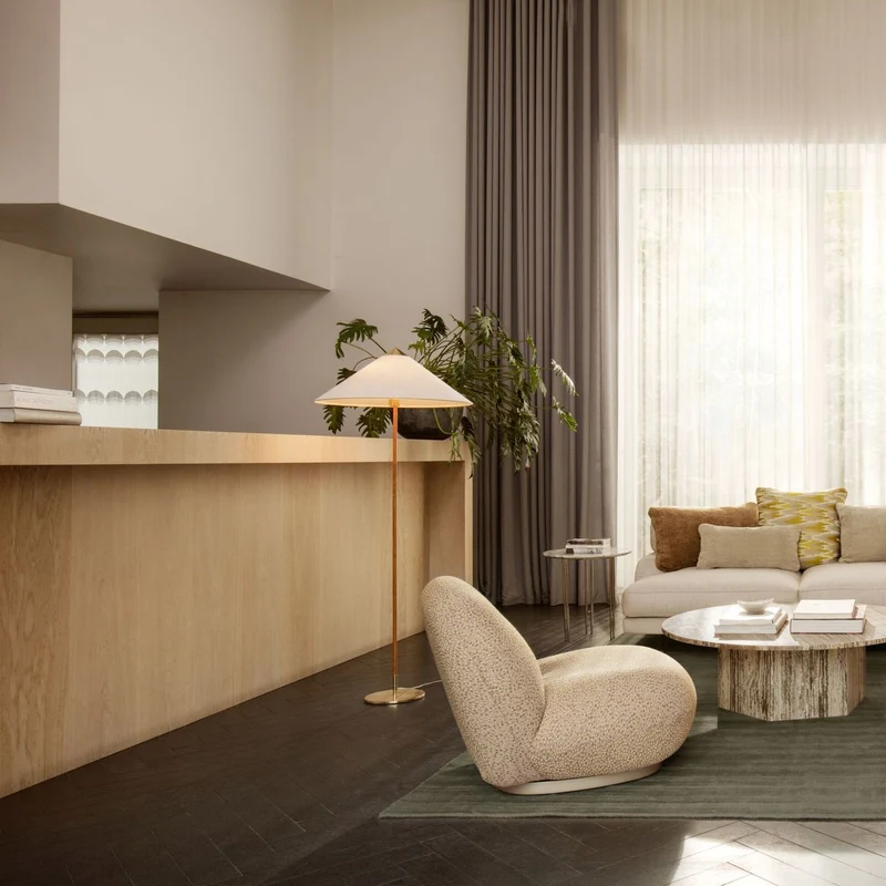 Gubi 9602 Floor Lamp
