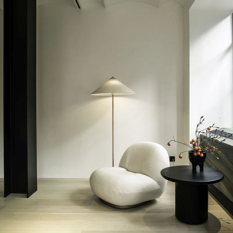 Gubi 9602 Floor Lamp