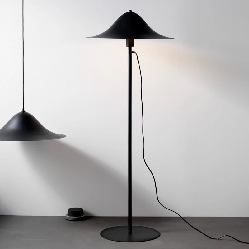 Pholc Hans Floor Lamp