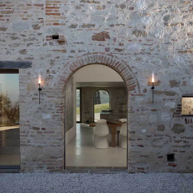 Karman Nilo Outdoor Wall Lamp