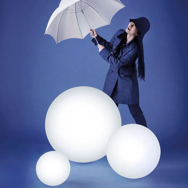 Slide Design Globo Outdoor Floor Lamp