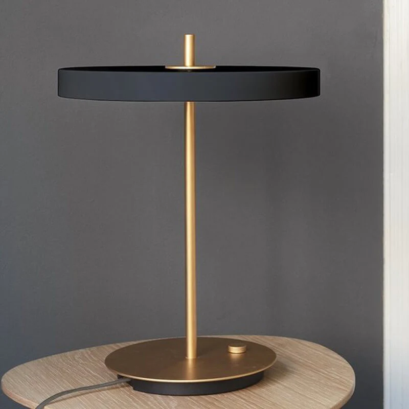 Umage Asteria Table Lamp