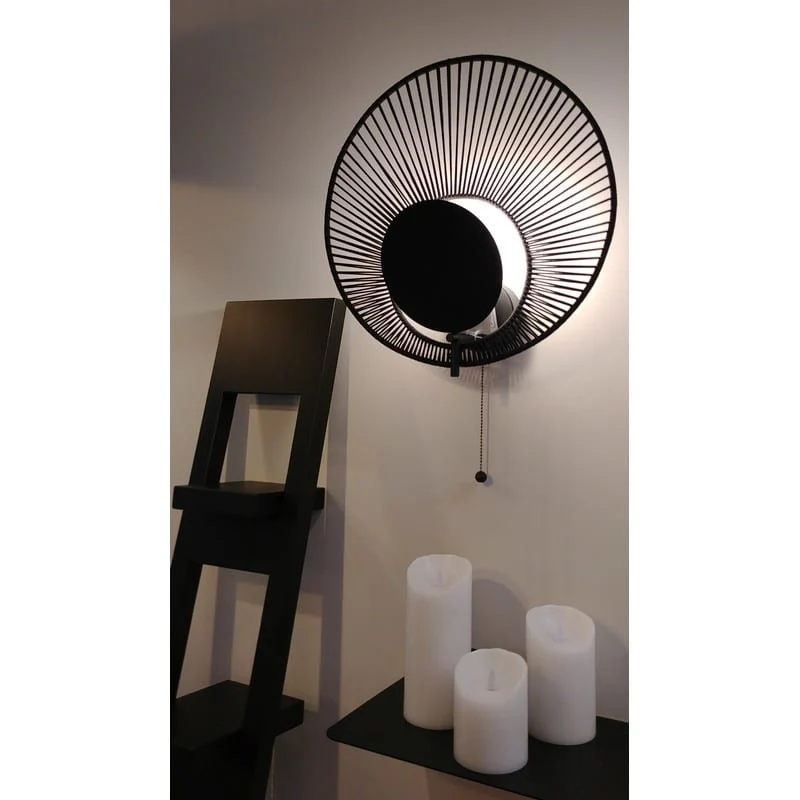 Forestier Oyster wall lamp