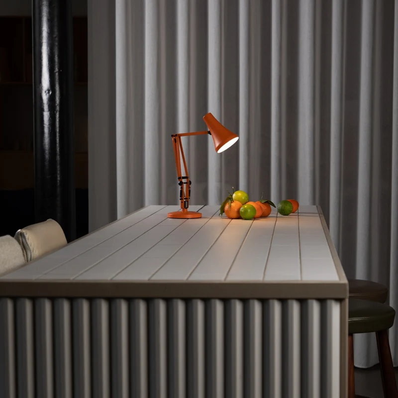 Anglepoise 90 Mini Mini Desk Lamp USB