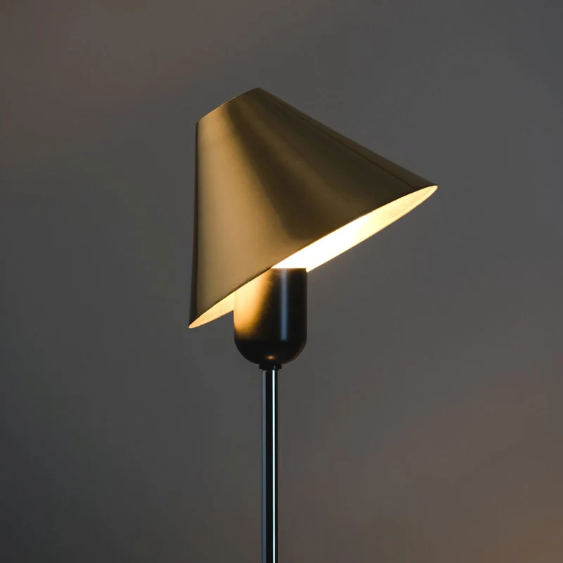 Santa & Cole Gira Table Lamp