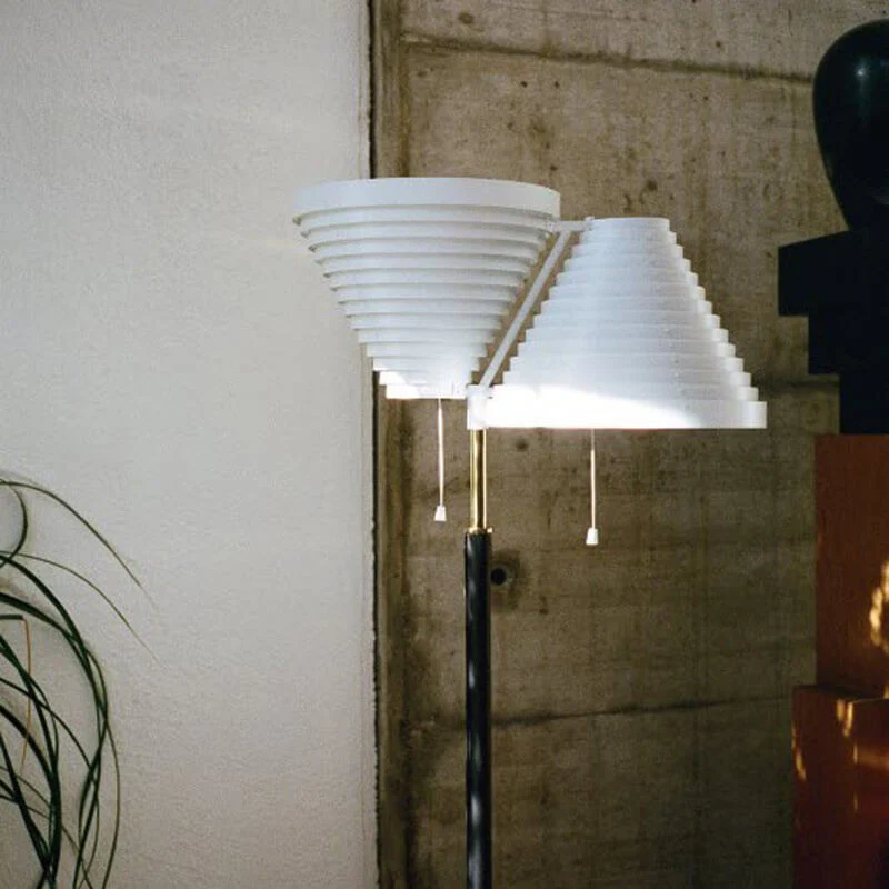 Artek A810 Floor Light