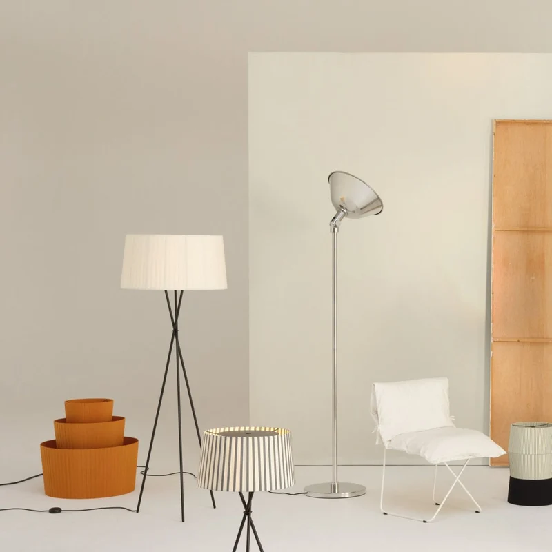 Santa & Cole Tripode G5 Floor Lamp
