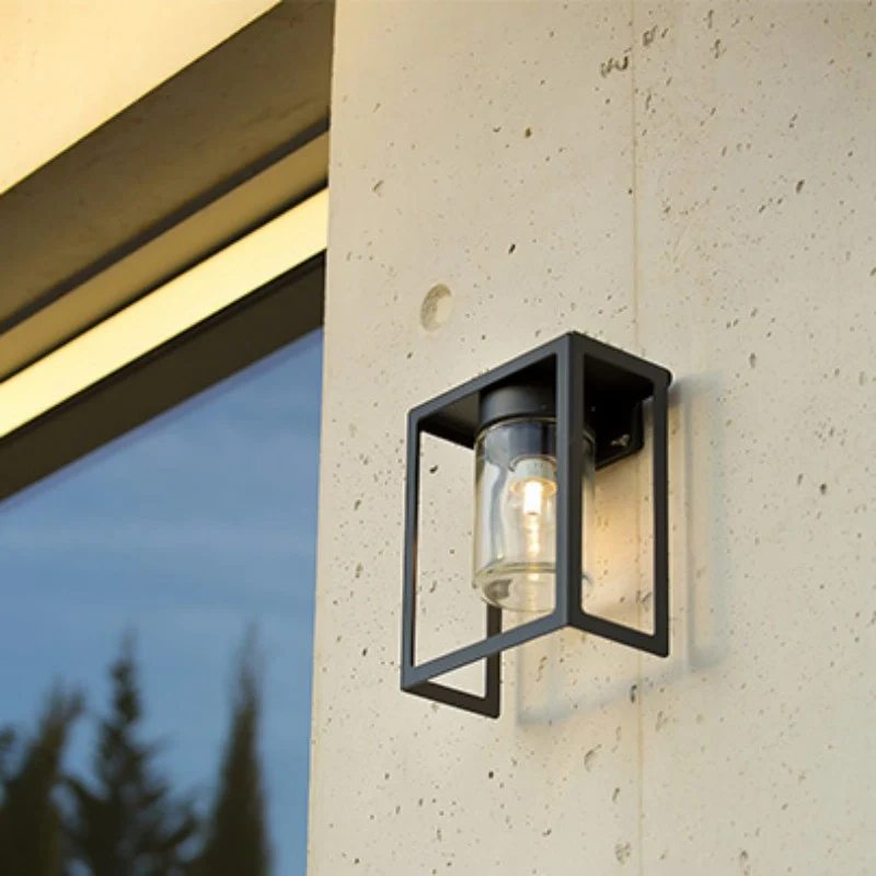 Roger Pradier Hugy outdoor lamp