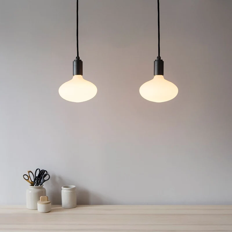 Tala Oval E27 R163 Matte White - 540lm 2700K - Dimmable