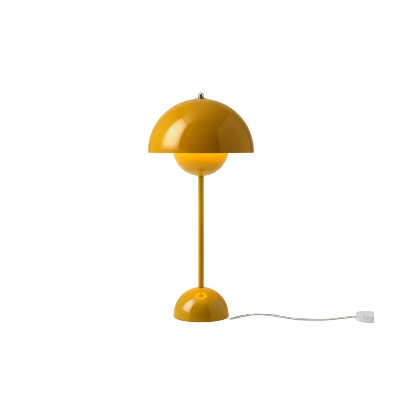 &Tradition Flowerpot VP3 Table Lamp
