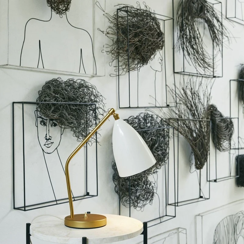 Gubi Gräshoppa Table Lamp