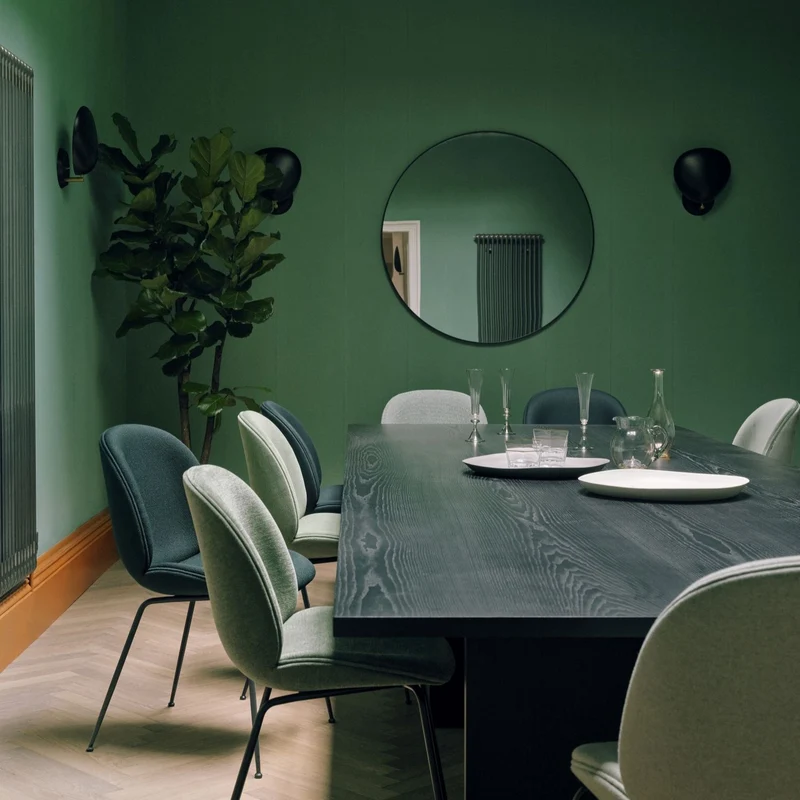 Gubi Cobra Wall Lamp