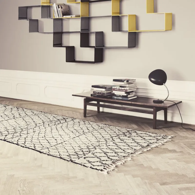 Gubi Cobra Table Lamp