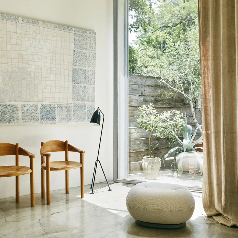Gubi Gräshoppa Floor Lamp